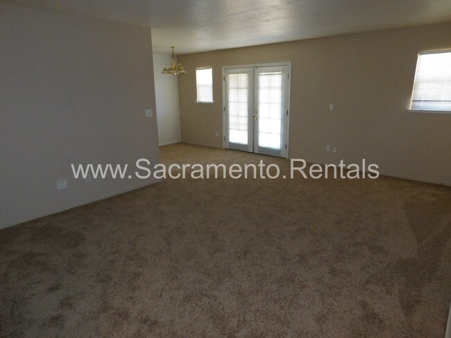 Photo - Nice 3bd/2ba North Sacramento Home with 2 Car Garage