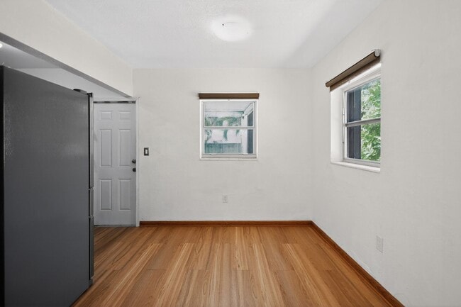 Photo - 76 NE 170th St