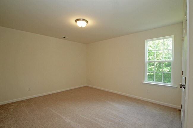 Photo - 106 Barbee Rd