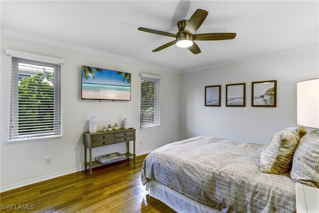Building Photo - 370 6th Ave S Rental