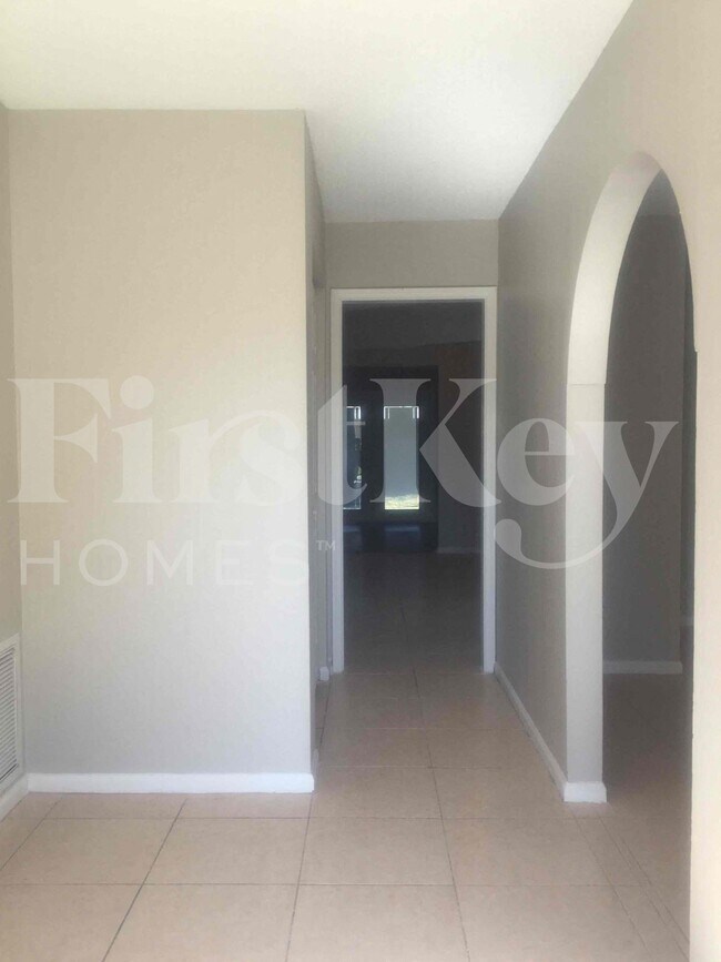 Photo - 3637 Ave Montresor