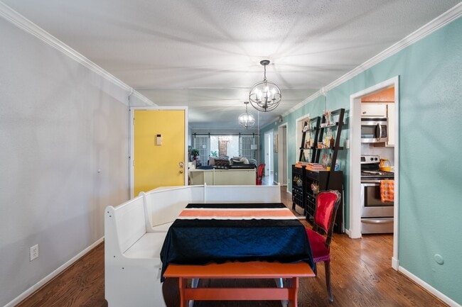 Photo - 7575 Katy Fwy Unidad 102