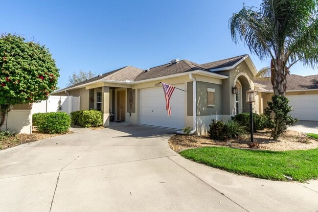 Building Photo - M3025 Bartow (VSNW/M10) Unit - Rental