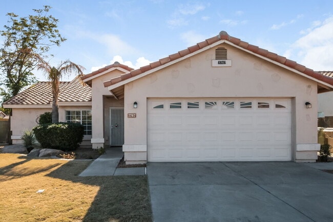 Building Photo - 7767 W Flynn Ln Rental