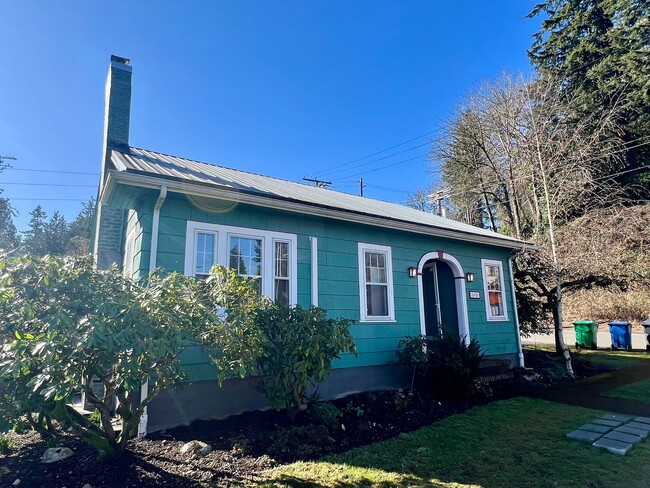 Pending Application; 1920's Olympia Home w... - Pending Application; 1920's Olympia Home w...