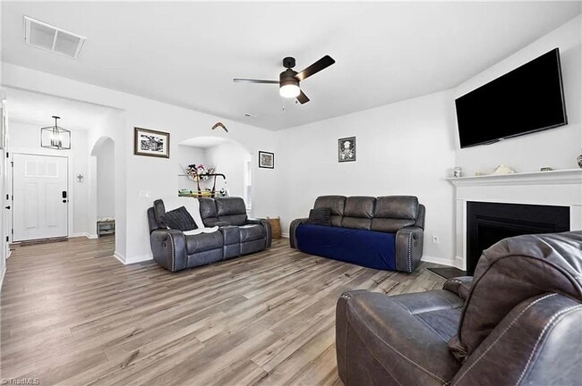 Photo - 7458 Buckview Ct