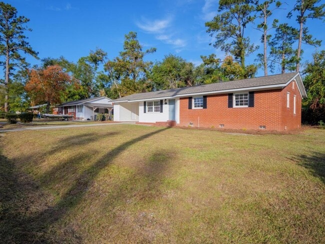 Photo - 2323 Frederick Pl