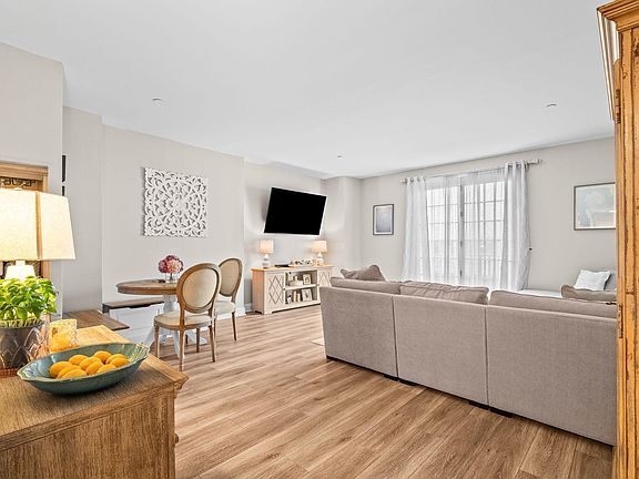 Photo - 100 Shearwater Ct E Unidad 32