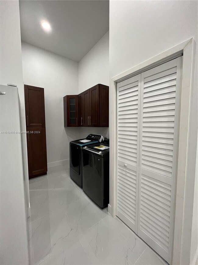 Photo - 3020 SW 114th Ave Unit Rear