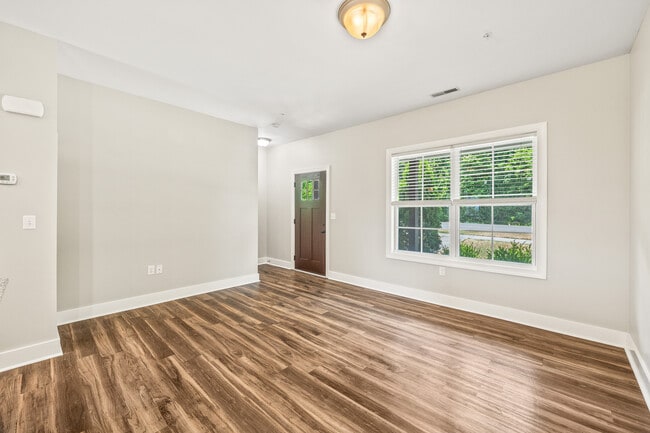 Photo - 137 N Franklin Ave