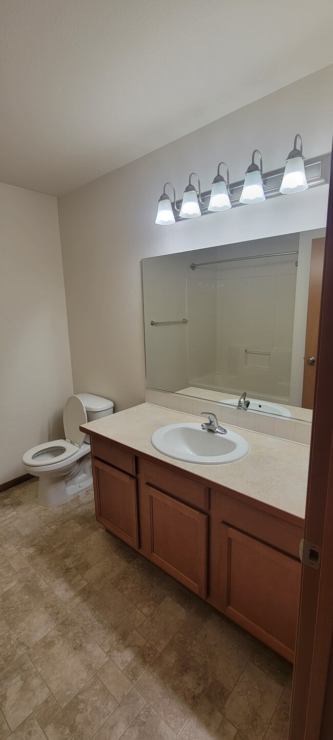 Photo - Silver Leaf Apartments