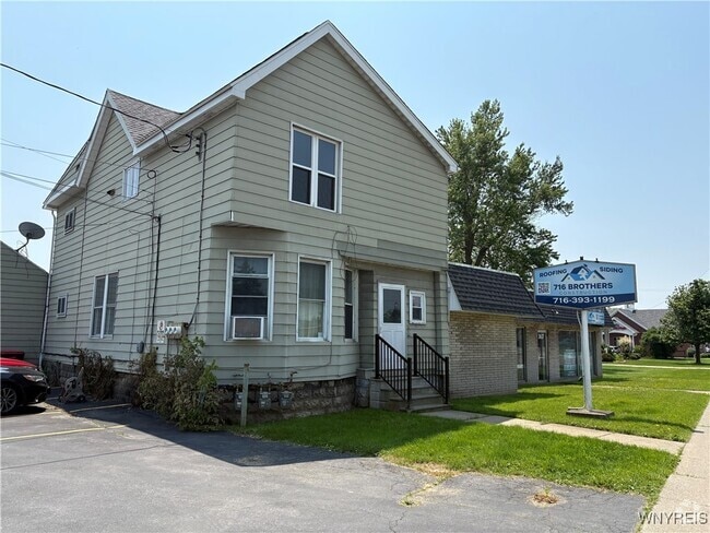 Building Photo - 3637 Walden Ave Rental