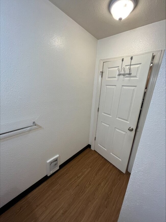 Photo - Super cute Centralia Studio