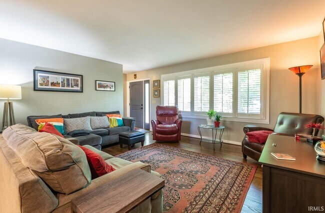 Photo - 1708 E Windsor Dr