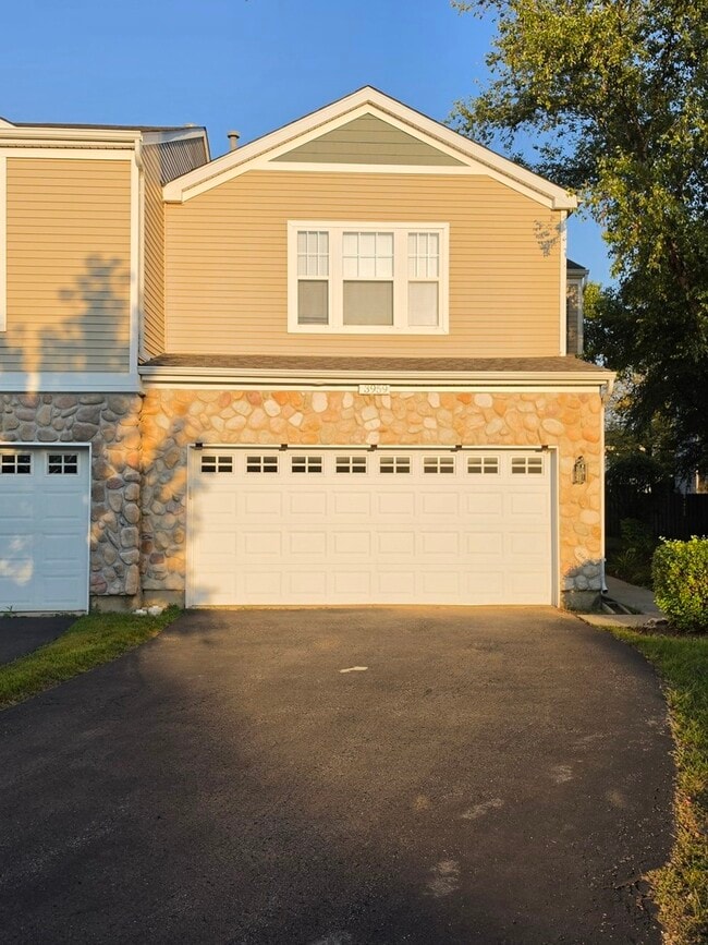 Photo - 3959 Blackstone Dr