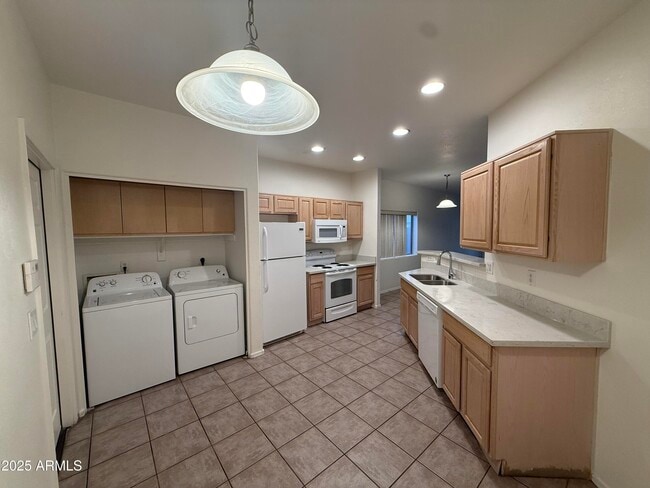 Photo - 2603 E Fraktur Rd