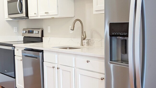 Photo - 387 Beacon St Unit 3