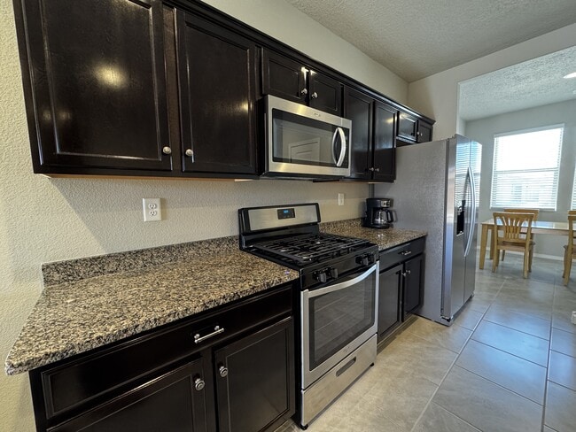 Photo - 4248 Skyline Loop NE