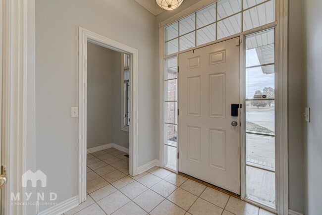 Photo - 3253 S Kickapoo Ave