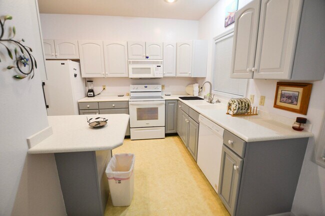 Photo - 401 7th Ave S Unit #103