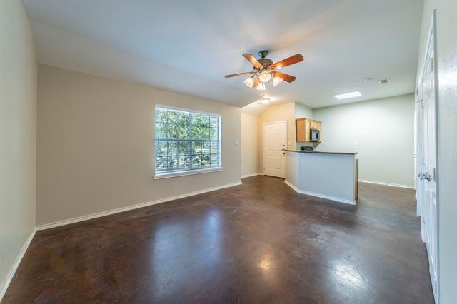 Photo - 122 Sunburst Ct