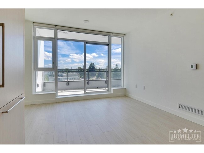 Photo - 13675-1107A 107A Ave Unit 1212
