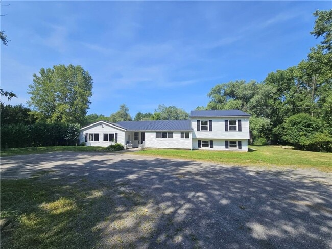 Building Photo - 861 Filkins Rd Rental