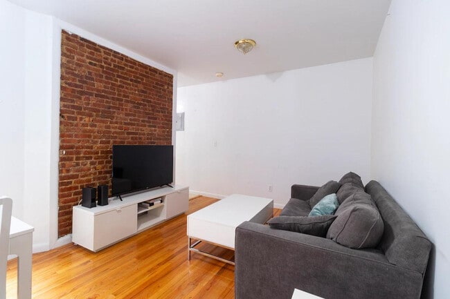 Photo - 320 E 93rd St Unidad ID1032045P