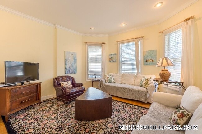Photo - 74 Georgia St Unit 2