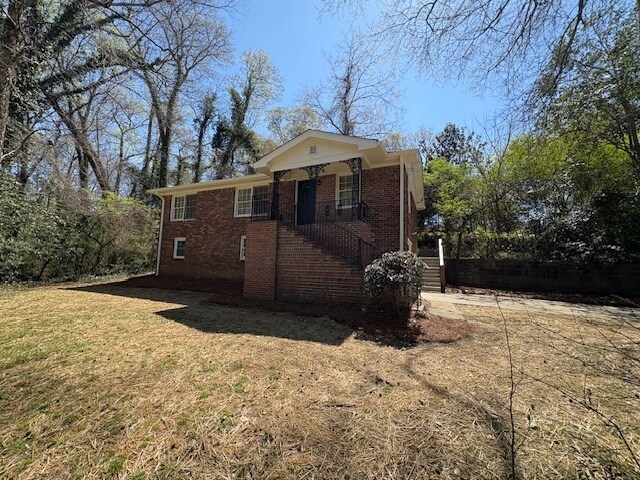 Building Photo - 2068 Kenwood Pl SE