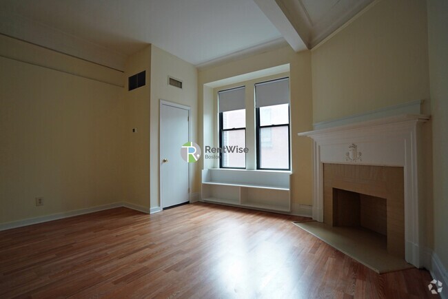 Building Photo - 62 Boylston St Unit 418 Rental