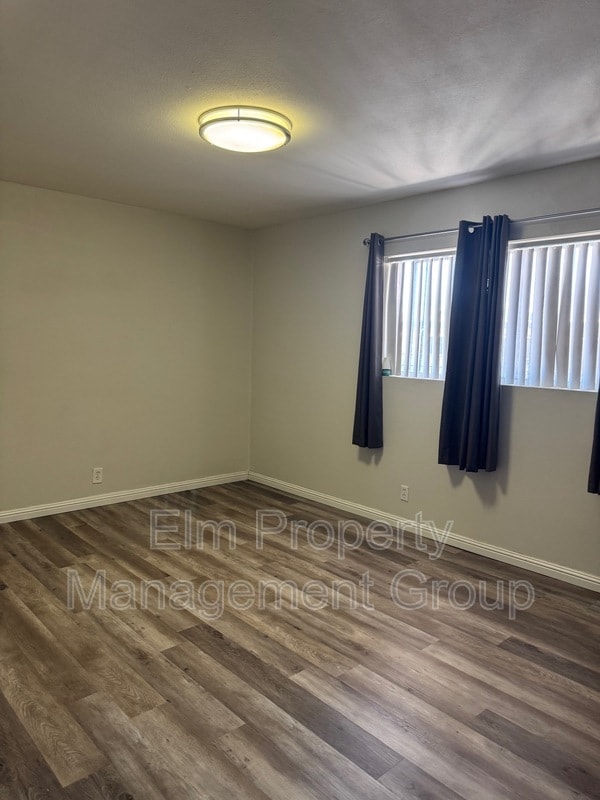 Photo - 615 S Royal Crest Cir Unidad 24