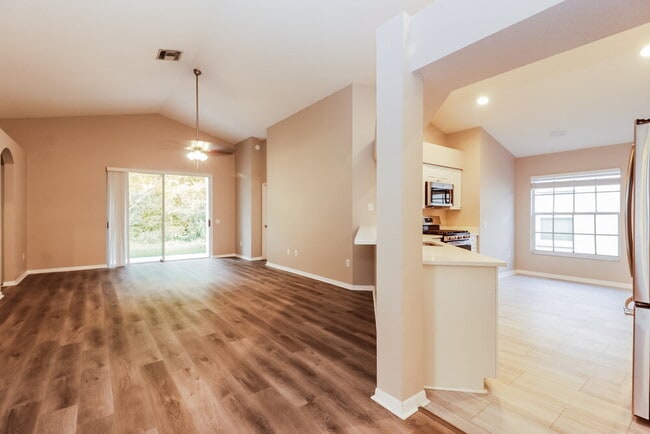 Photo - 29611 Birds Eye Dr