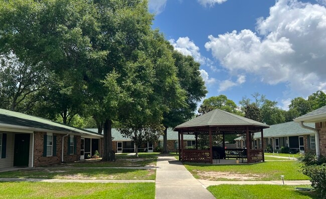 Myrtle Grove Villas