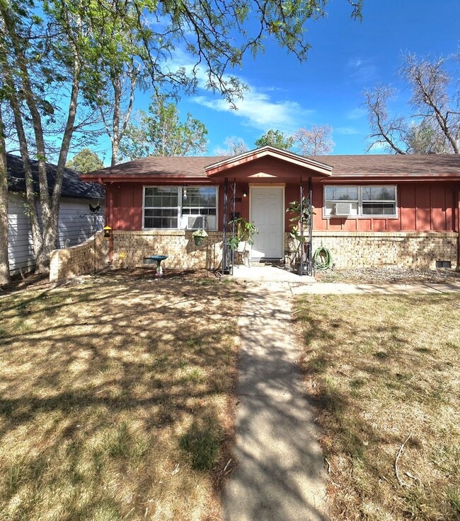 Building Photo - Great Home in Greeley