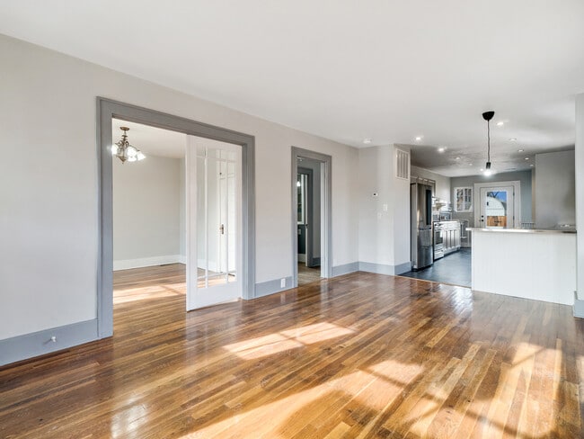 Photo - 840 Hill Ave