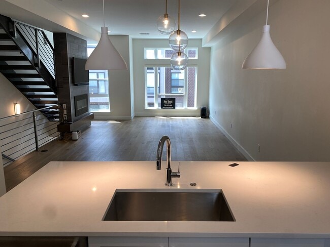 Photo - 4040 W 16th Ave