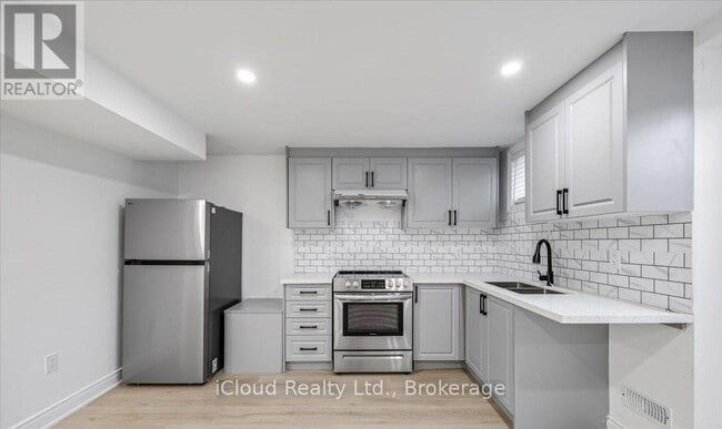 Photo - 833 Farmstead Dr