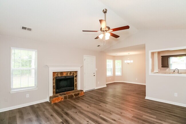 Photo - 1573 Glynn Ct