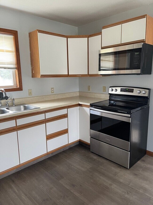 Photo - 254 N Burgess St Unidad 2