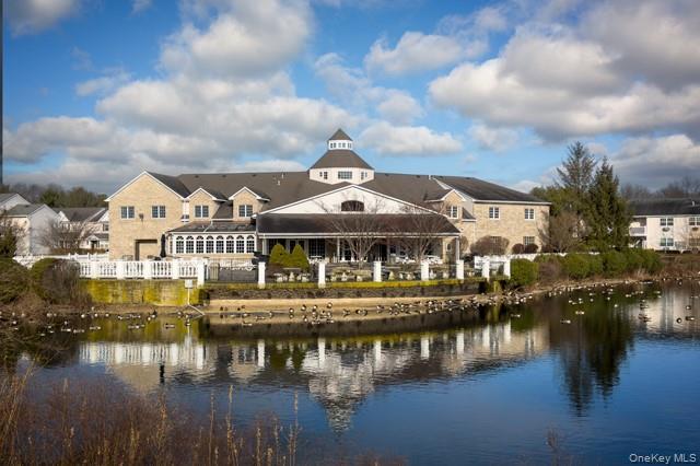 Photo - 2 Victorian Ct Unidad 149