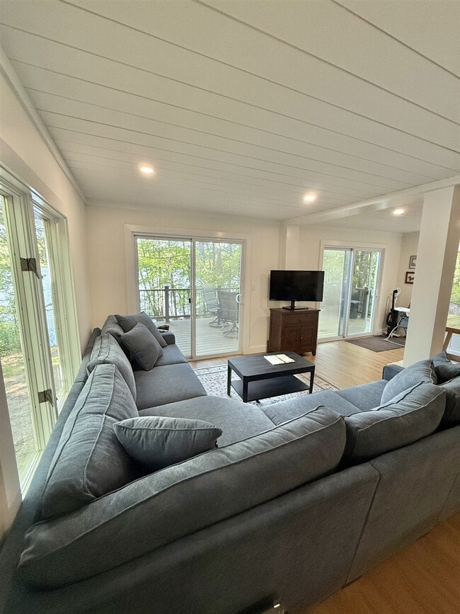 Photo - 145 Beach Rd Unidad ID1255649P