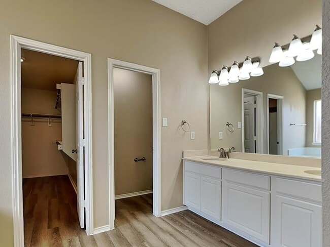 Photo - 2737 Preston Creek