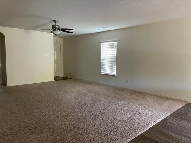 Photo - 329 Cres Park Dr