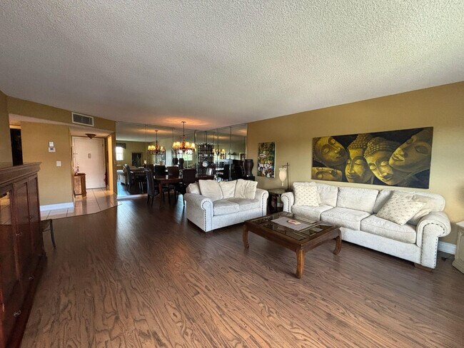 Photo - 4751 NW 21st St Unit 318