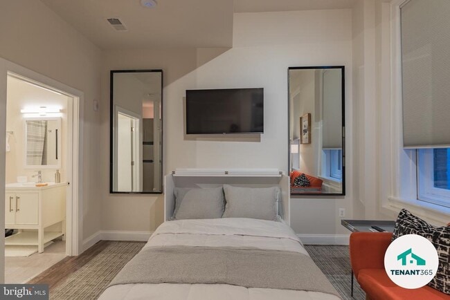 Photo - 8 E Fayette St Unit 201