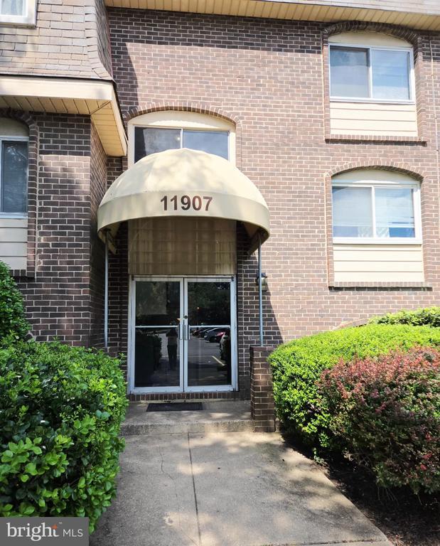 Building Photo - 11907 Tarragon Rd Unit L Rental
