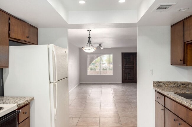 Photo - Prime Fountain Hills Location – 2 Bed, 1 Bath Condo Available Now! Unit 10