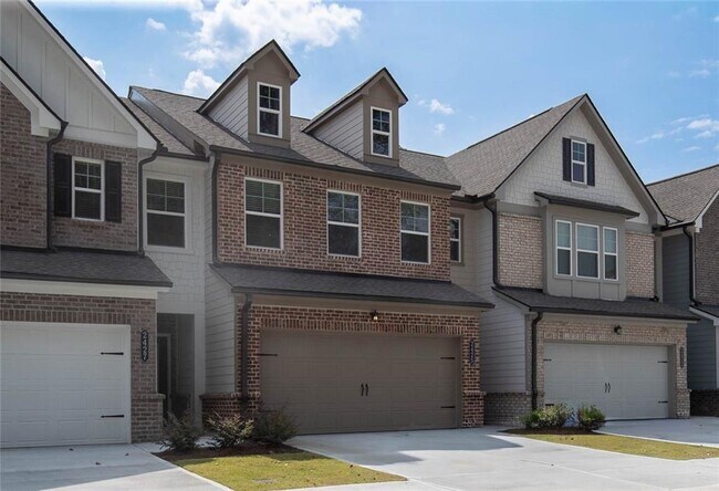 Photo - 2425 Livi Ln