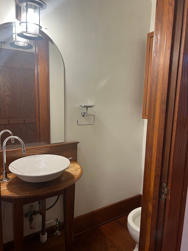 Photo - 405 Trenton St